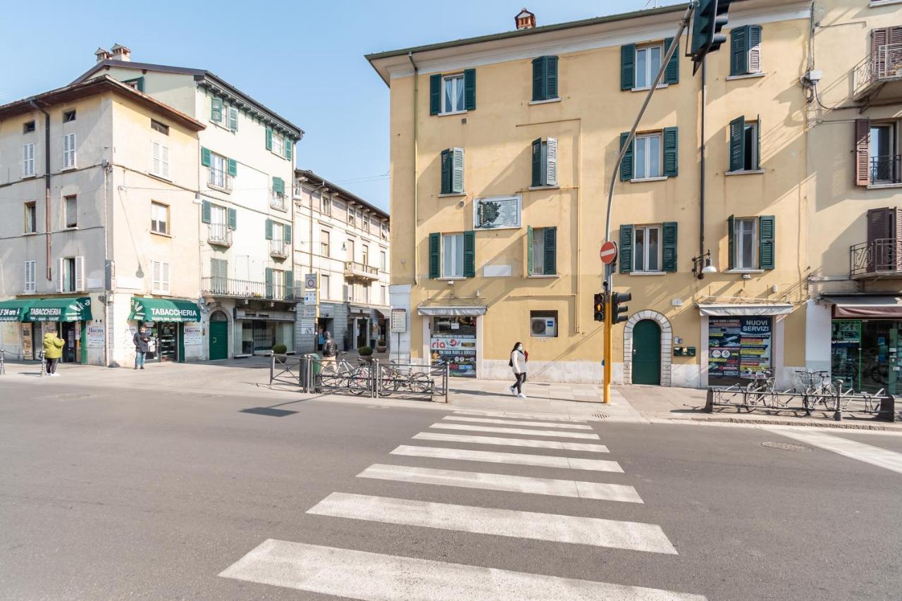 Appartamento Piazza Garibaldi - F&L Apartment เบรเชีย ภายนอก รูปภาพ